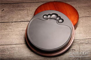 硯臺雅韻 歙硯與端硯的文化傳承與收藏價值